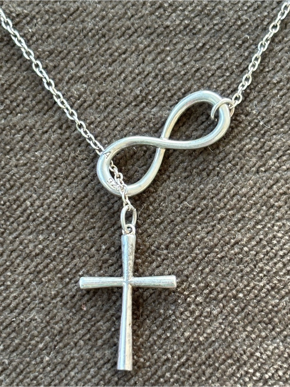 .925 Sterling Silver Infinity Cross Pendant Necklace Vintage Fine Jewelry